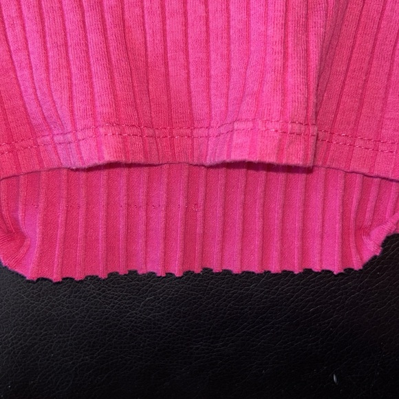 Zara - Ribbed, Halter Crop Top - Picture 5 of 6